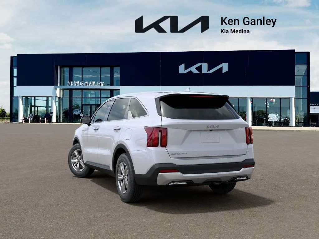 New 2026 Glacial White Pearl Kia LX image 4