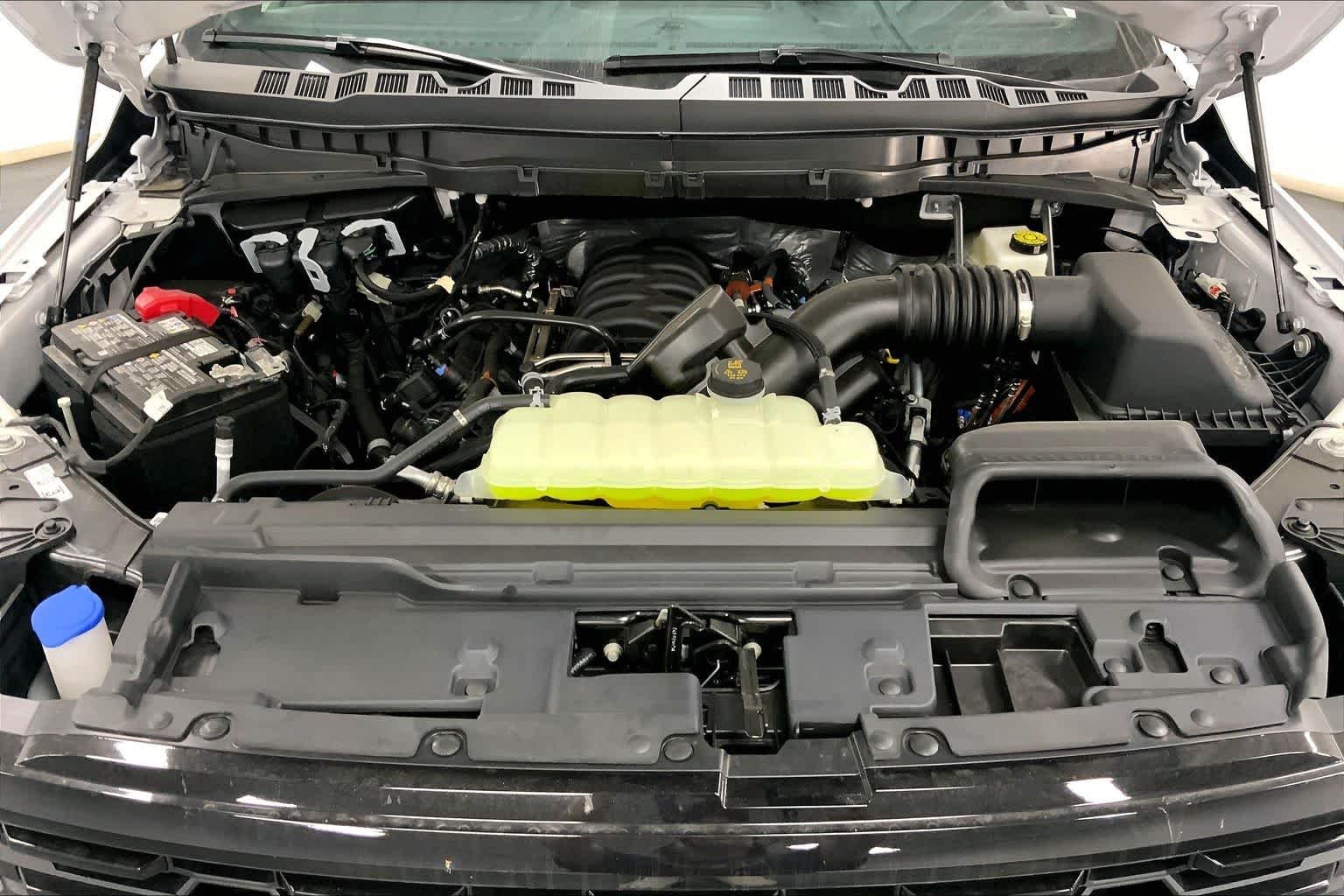 New 2026 Oxford White Ford STX image 15
