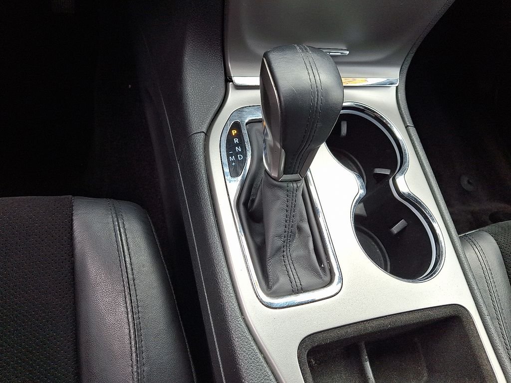 Used 2017 White Jeep Altitude image 15