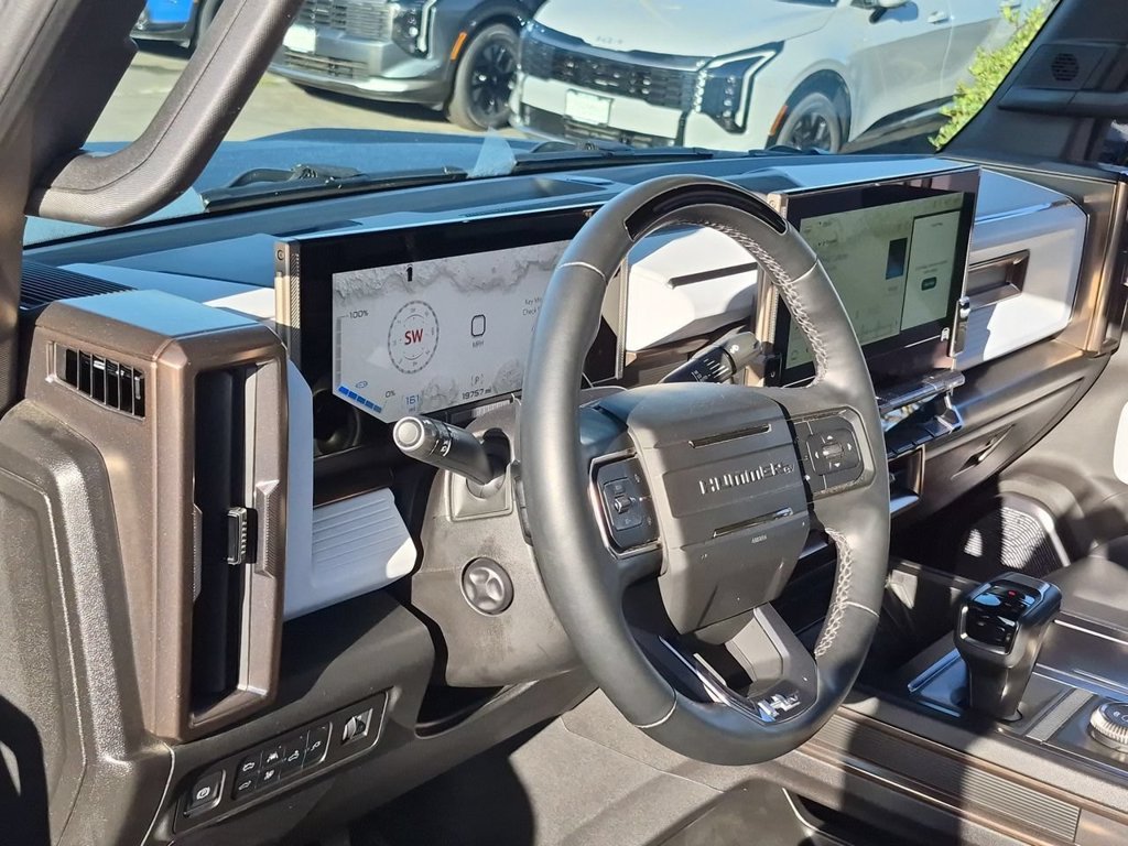 Used 2025 Void Black GMC 2X image 10