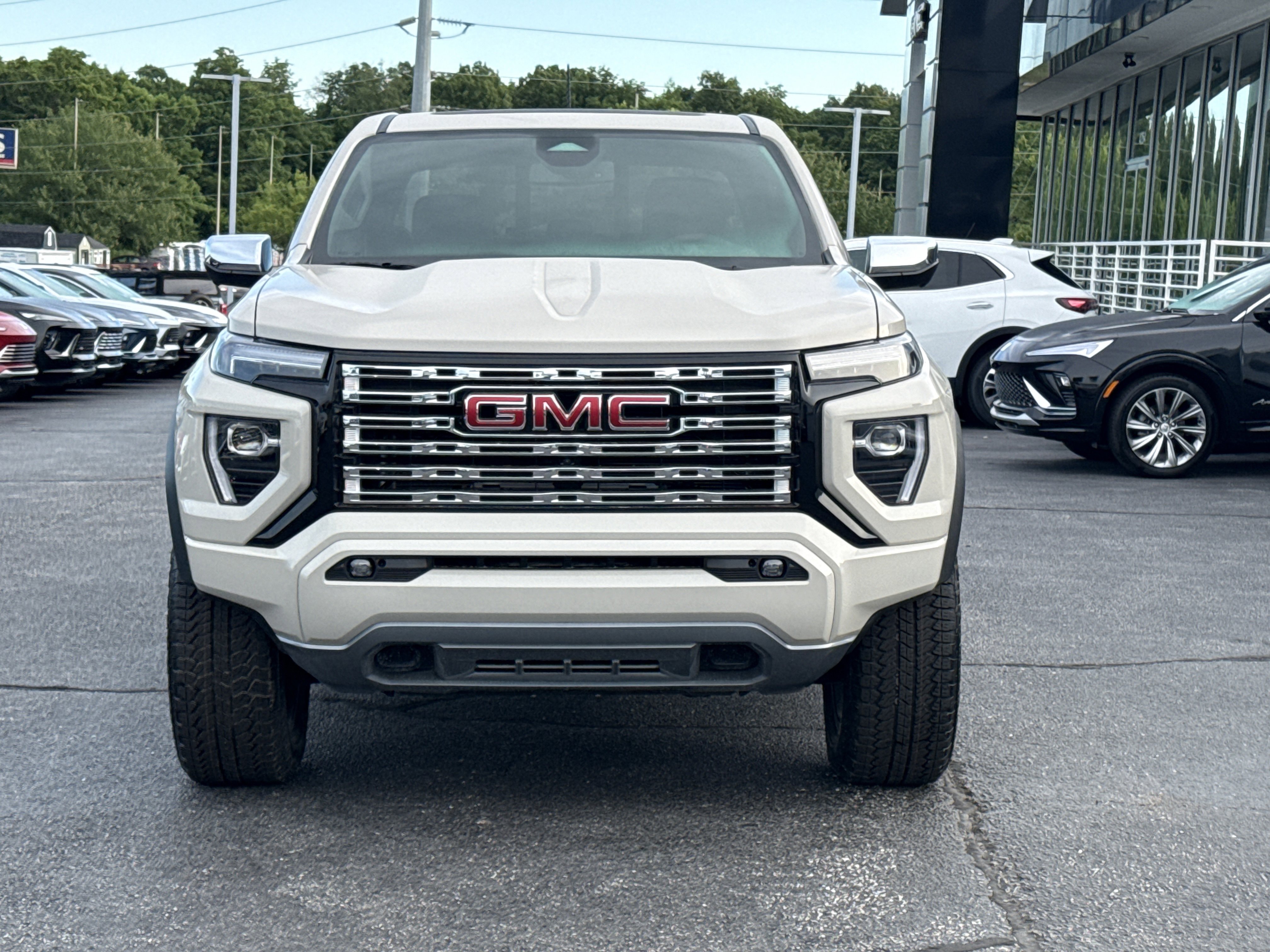 2026 GMC Canyon Denali - Photo 14