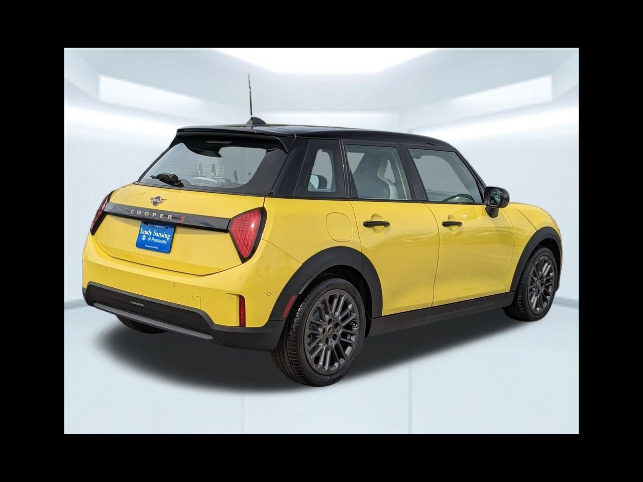 2026 MINI Hardtop 4 Door S - Photo 5