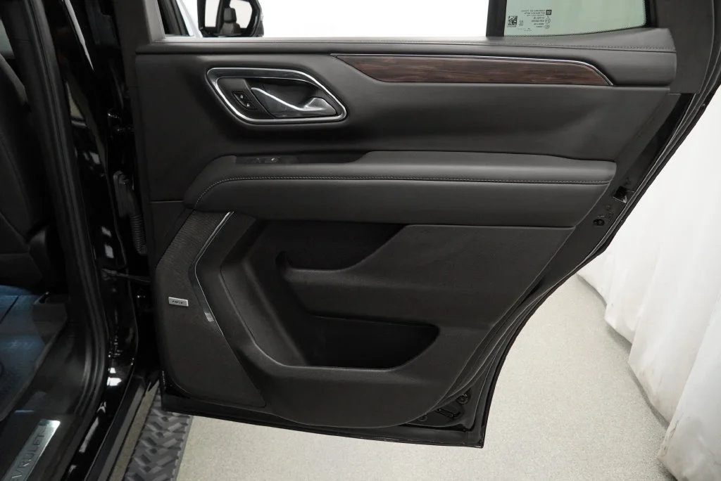 Certified Used 2023 BLACK Chevrolet Z71 image 33