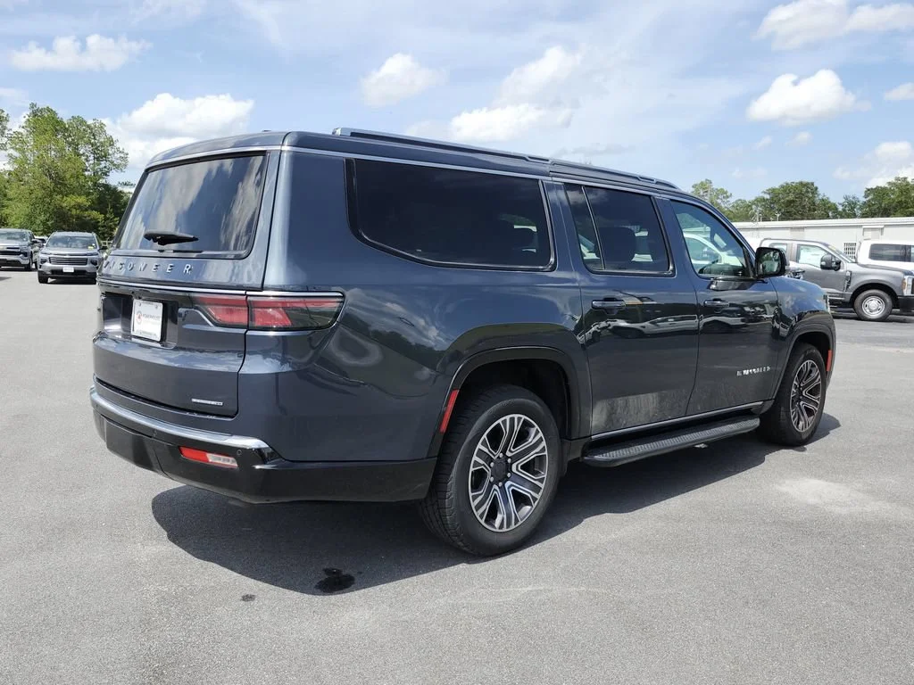 Used 2024 Gray Med Jeep Series II image 5