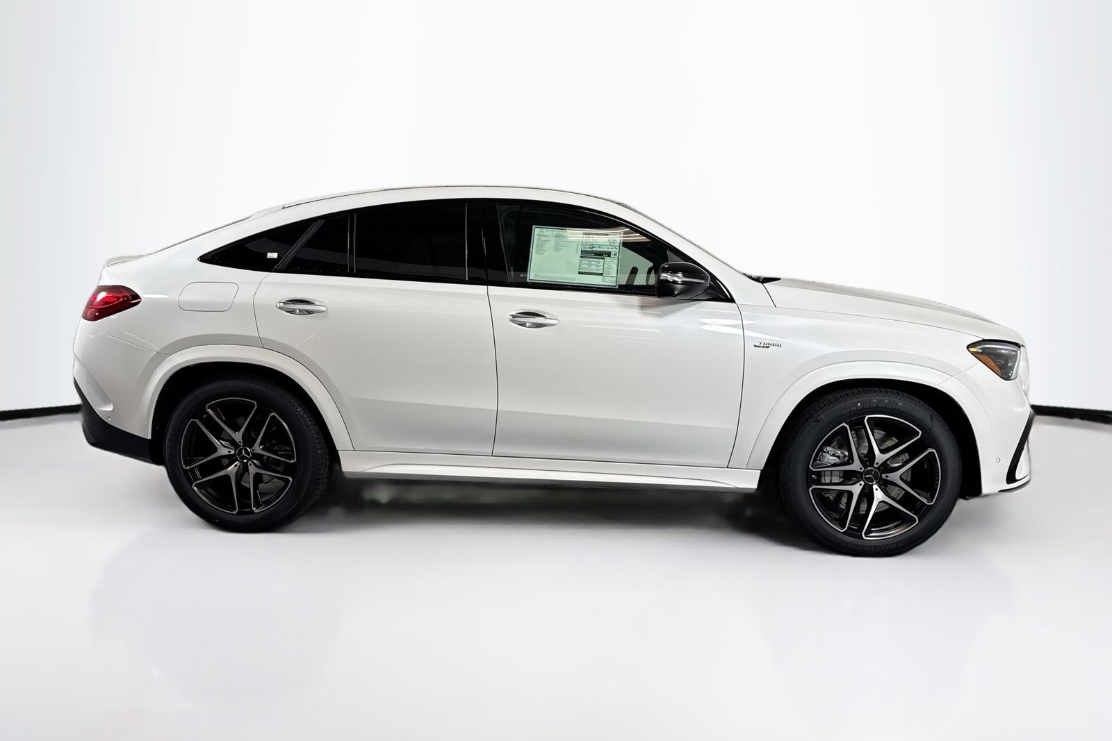 New 2026 MANUFAKTUR Moonlight White Metallic Mercedes-Benz AMG® GLE 53 image 4