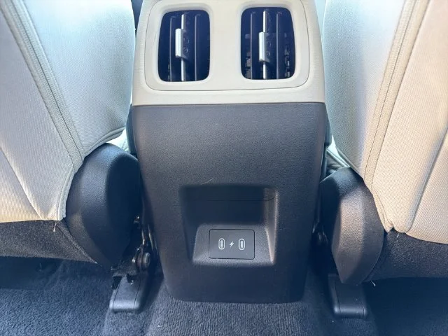 Used 2025 Silver Hyundai SEL image 37