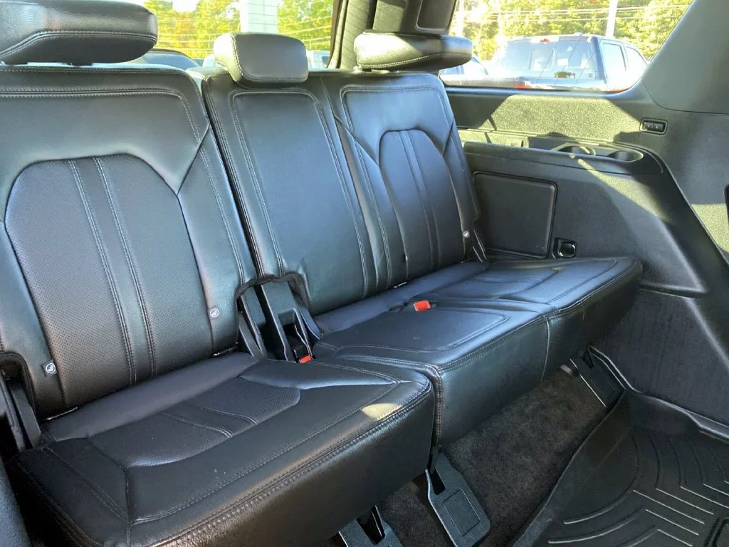Used 2018 Shadow Black Ford Limited image 28