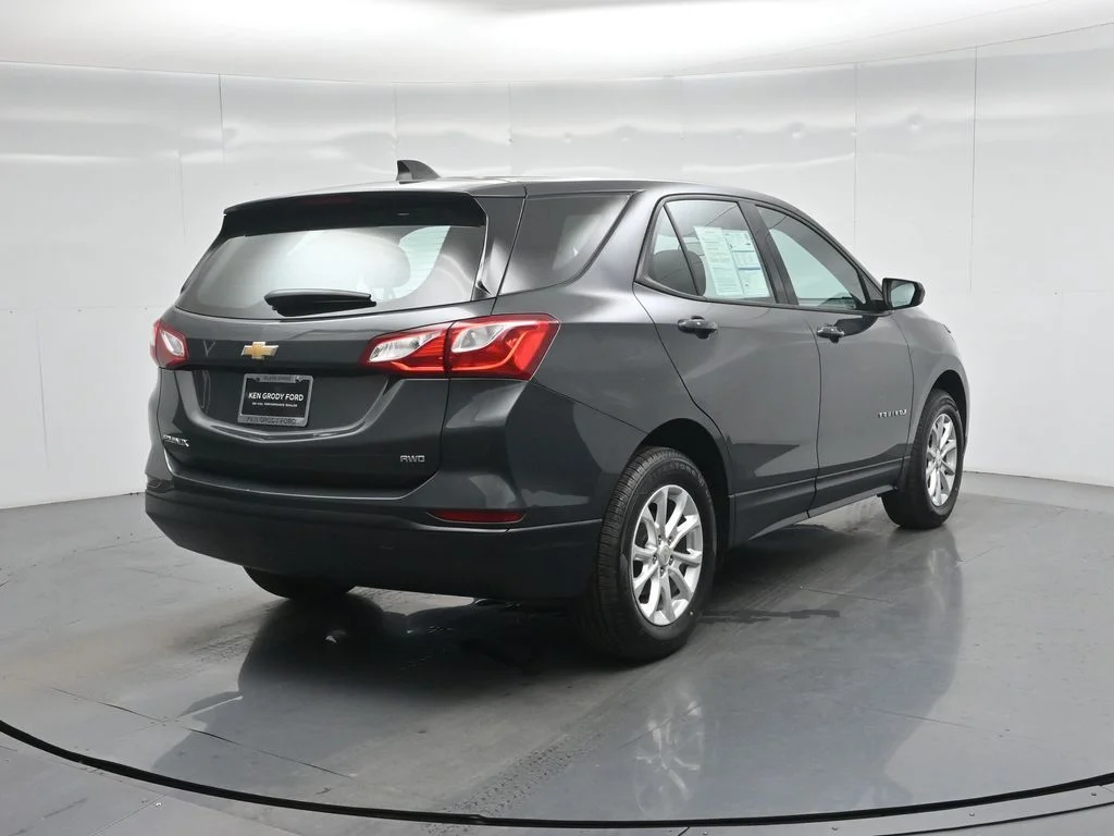 Used 2019 Gray Chevrolet LS image 27