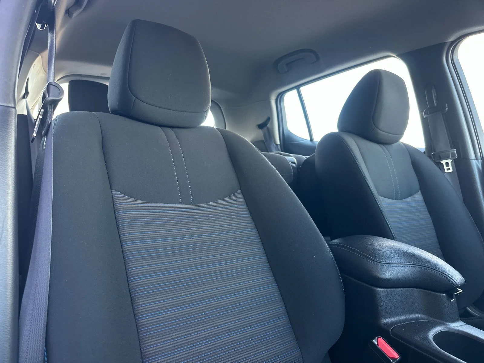 Used 2025 Brilliant Silver Metallic Nissan SV Plus image 17