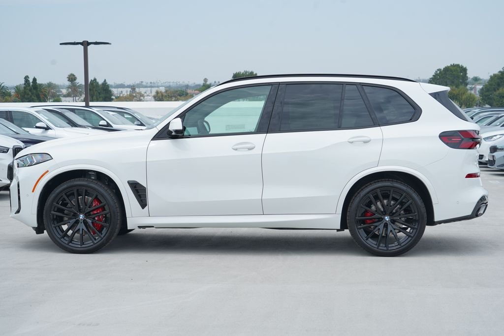 New 2026 Alpine White BMW sDrive40i image 4