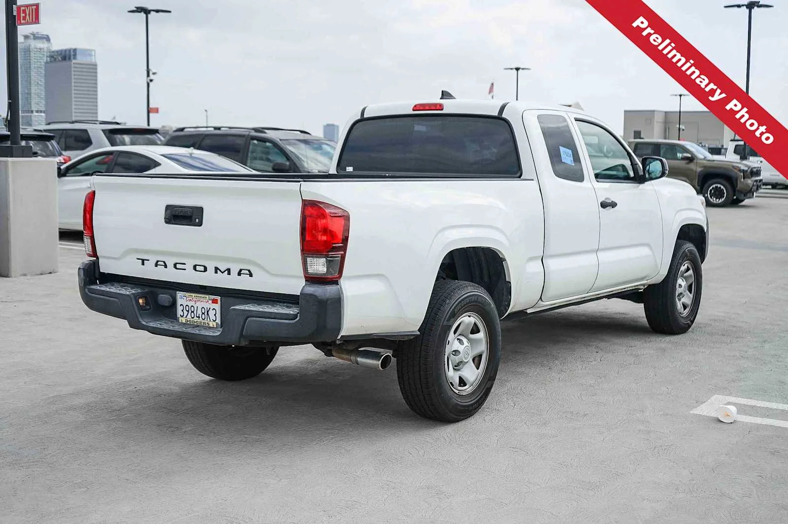 Used 2018 Super White Toyota SR image 6