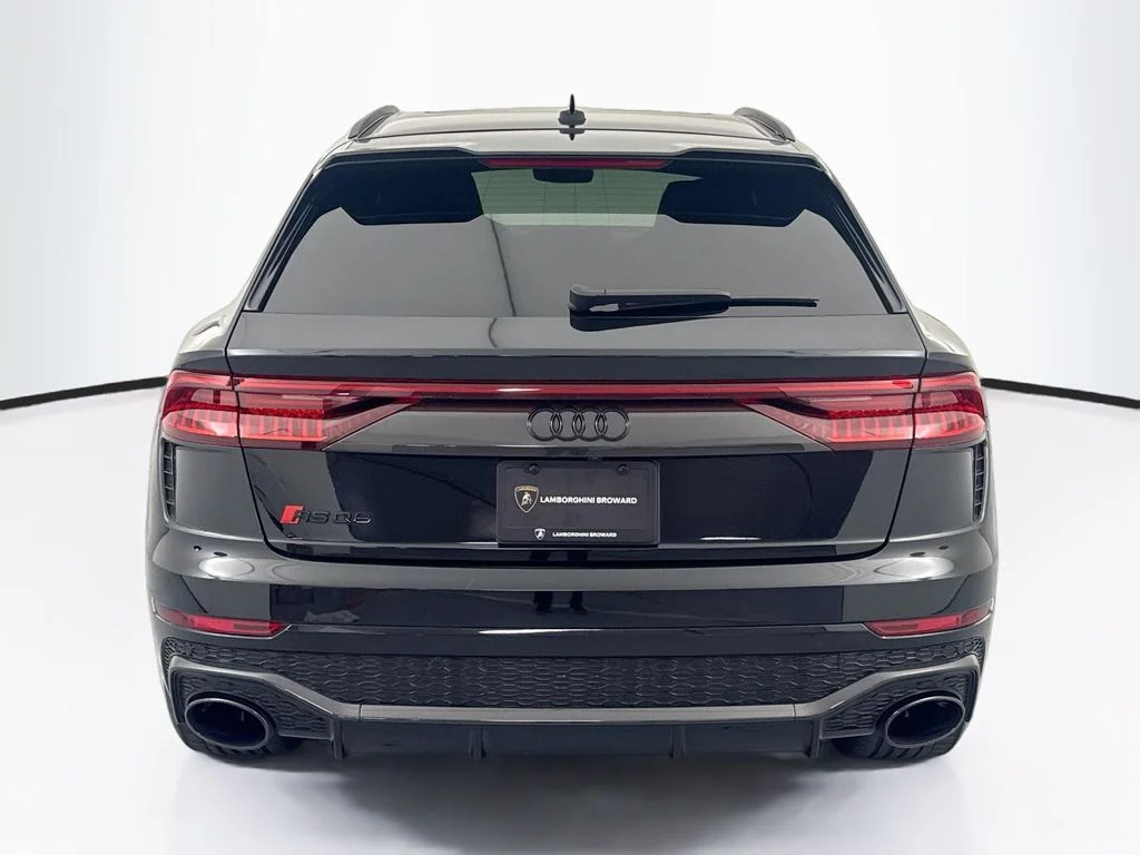 Used 2023 Mythos Black Metallic Audi 4.0T image 6