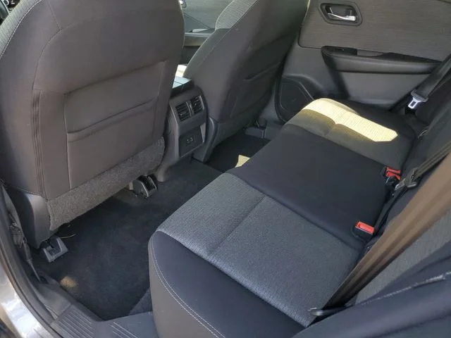 Used 2022 Gray Nissan SV image 9