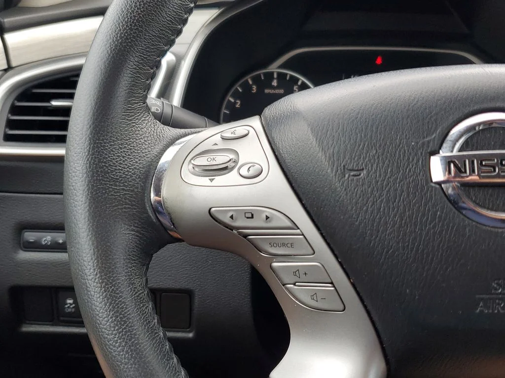 Used 2017 Silver Nissan SV image 26