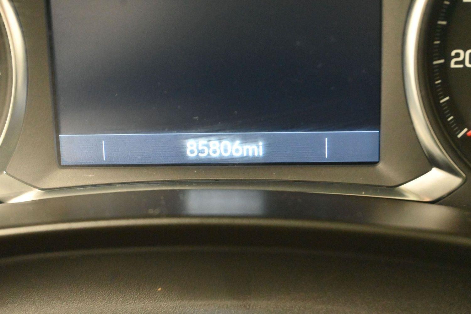 Used 2022 Iron Gray Metallic Chevrolet Premier image 22