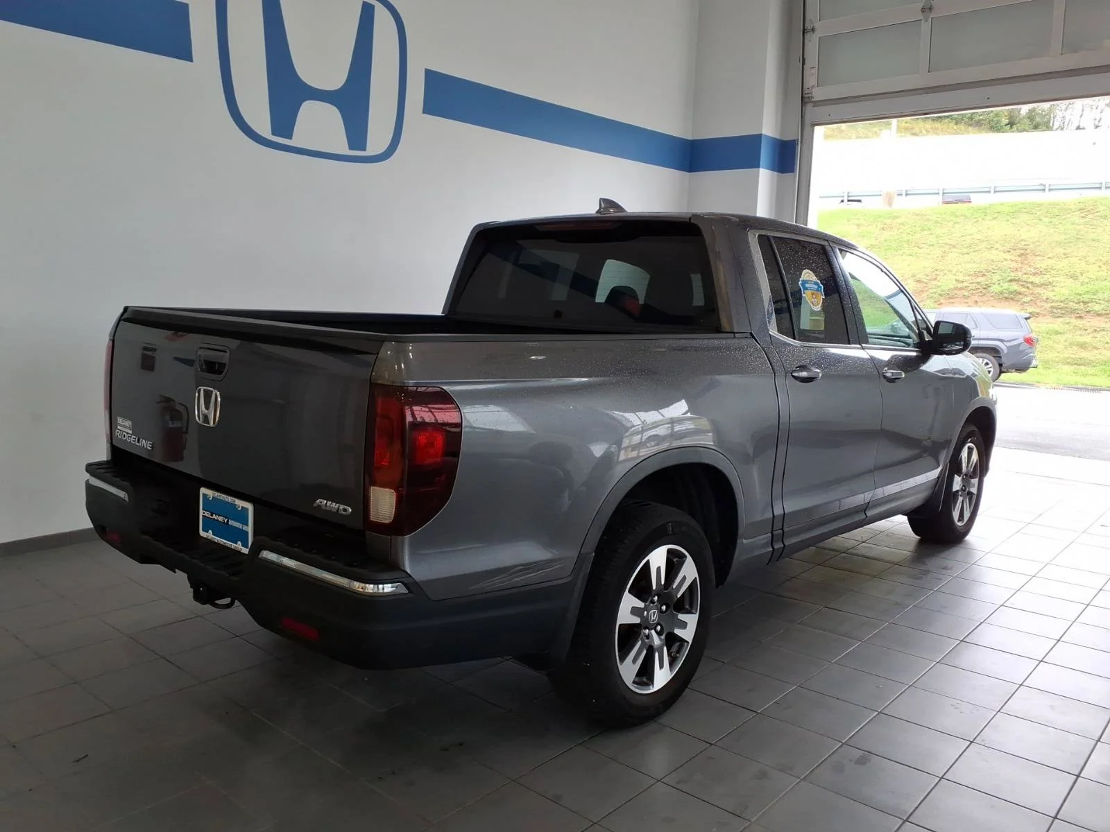 Used 2017 Modern Steel Honda RTL image 6