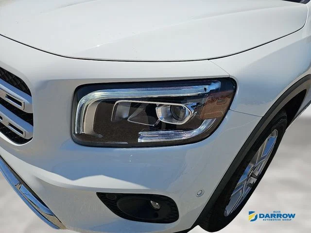 Used 2022 White Mercedes-Benz GLB 250 image 23