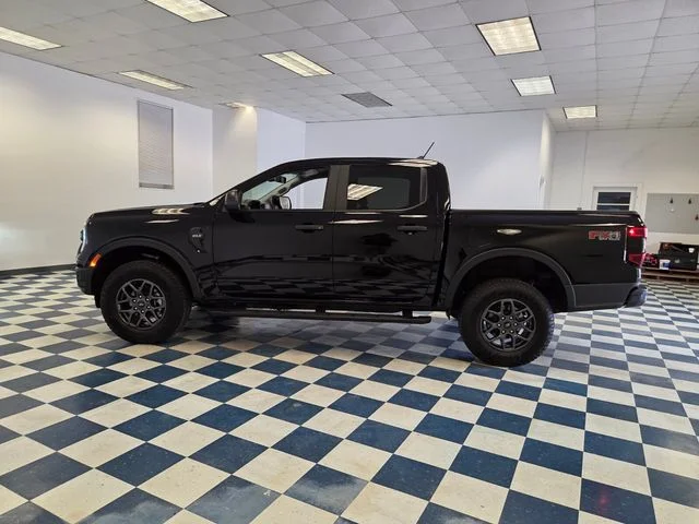 Used 2025 Black Ford XLT image 4