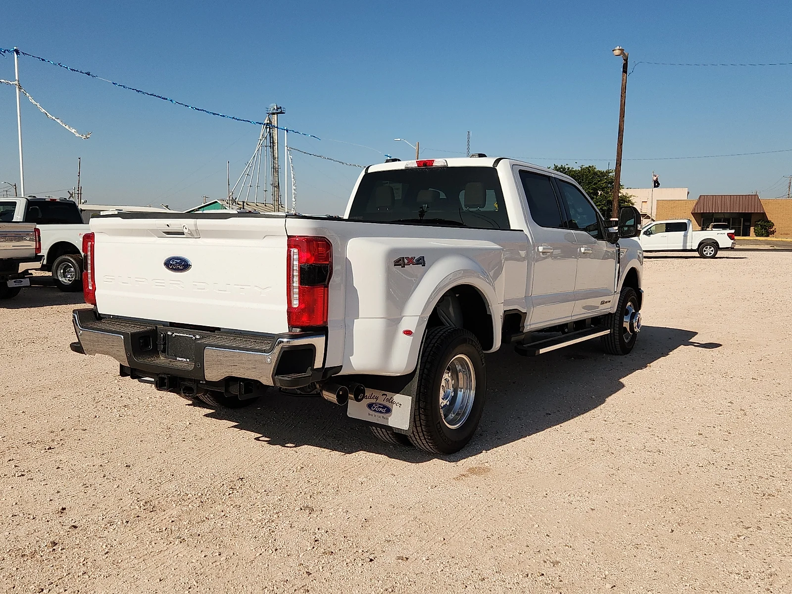 New 2026 Oxford White Ford Lariat image 7