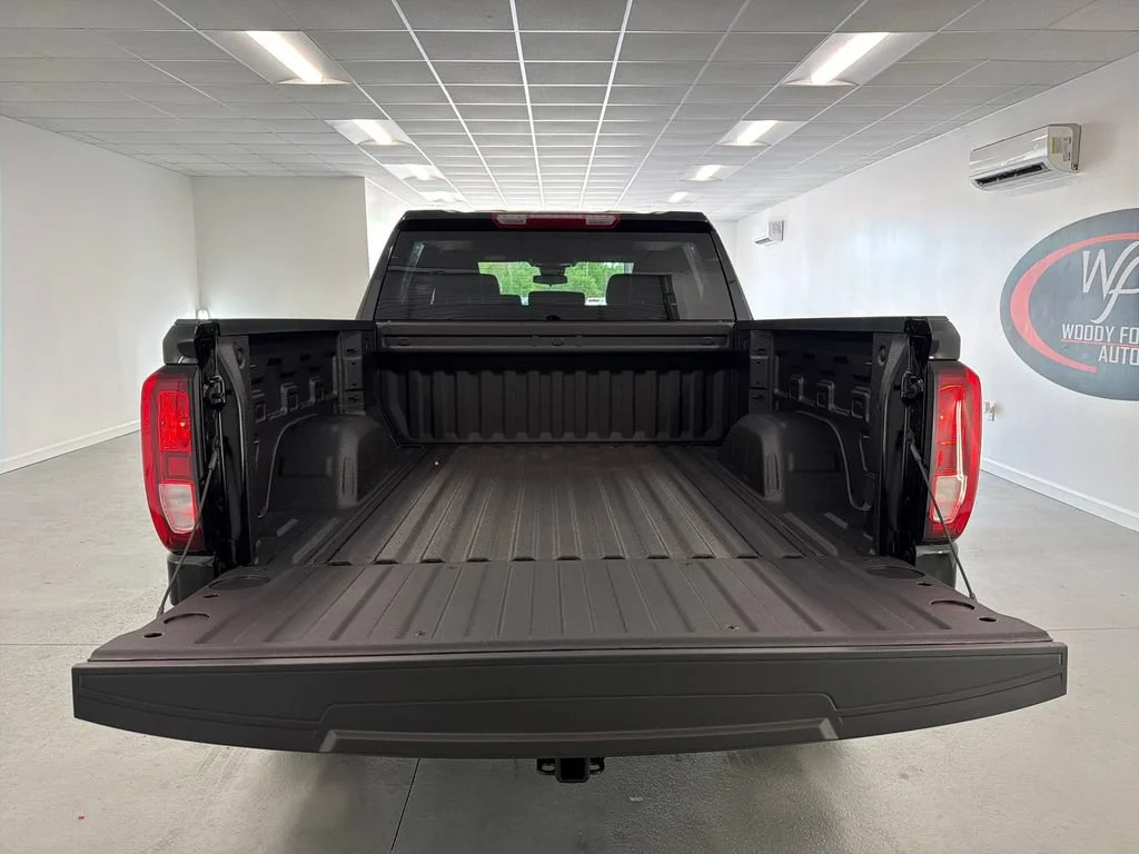 New 2026 Onyx Black GMC Pro image 8