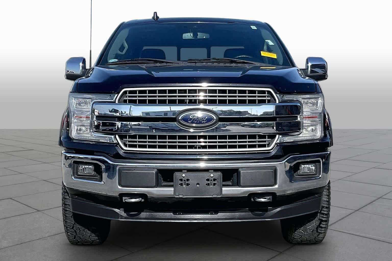 Used 2020 Agate Black Metallic Ford LARIAT image 4