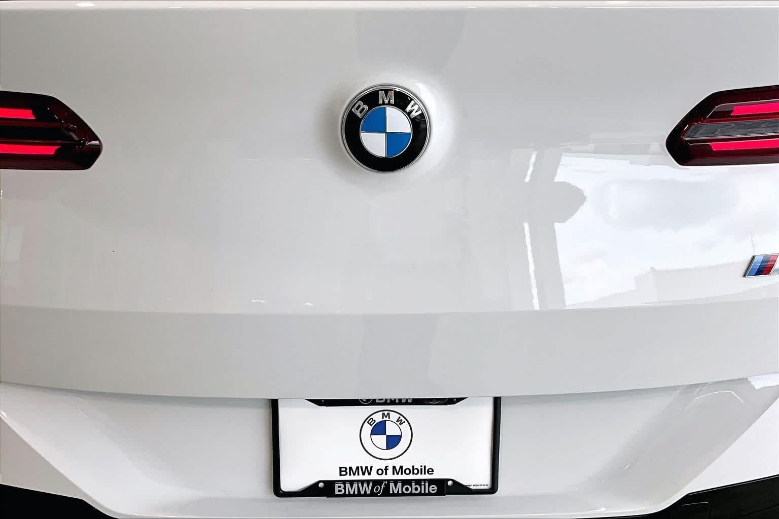 Certified Used 2026 Alpine White BMW M50 xDrive image 30