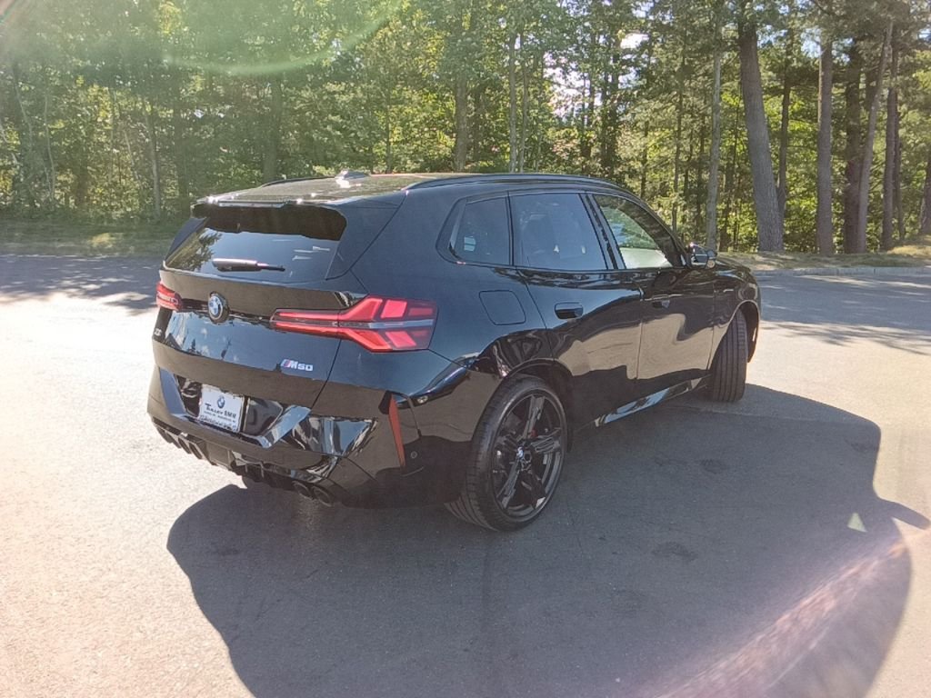 Used 2026 Black Sapphire Metallic BMW M50 xDrive image 7