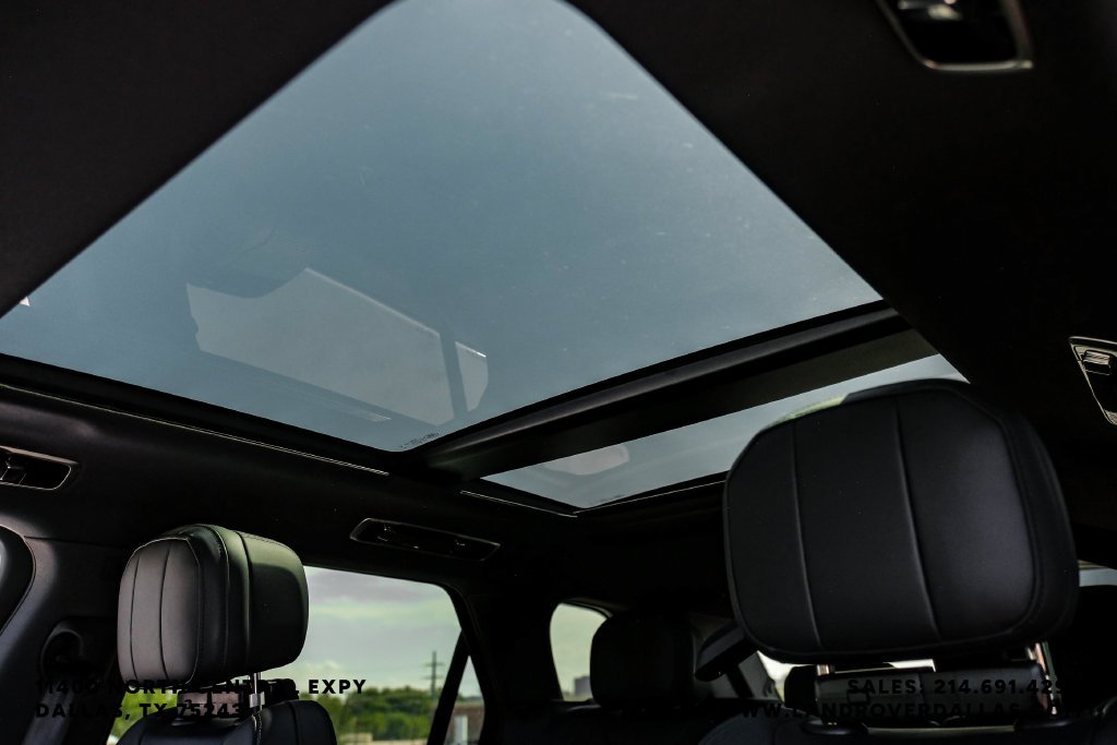 New 2026 Fuji White Land Rover Dynamic SE image 20