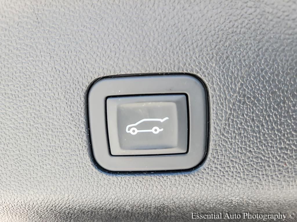 2025 GMC YUKON XL - Image 22