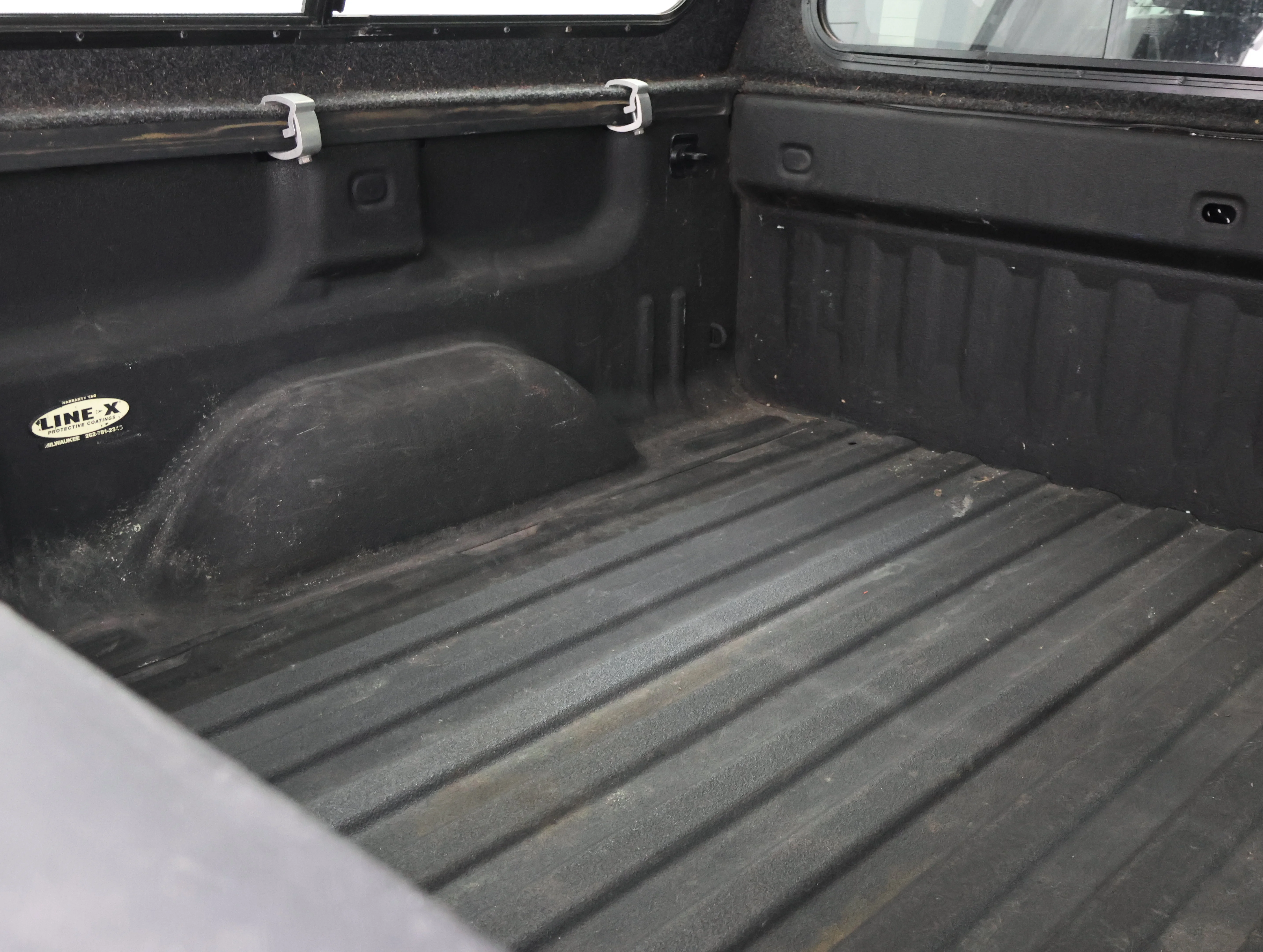 Used 2017 Onyx Black GMC SLT image 5