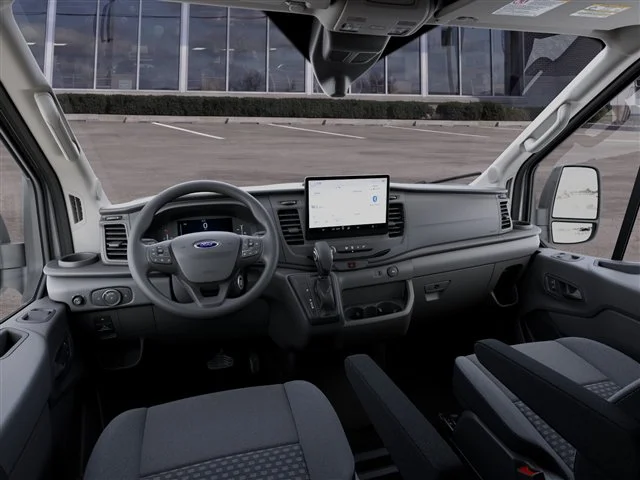 New 2027 Silver Metallic Ford Base image 9