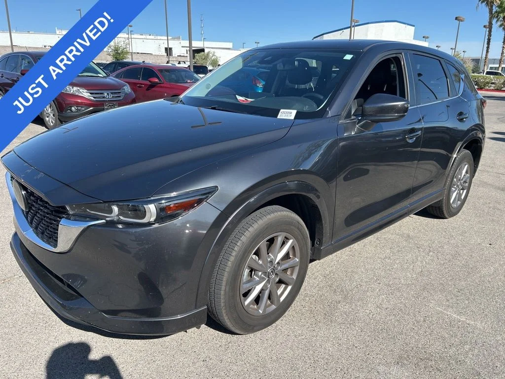 2024 Mazda CX-5 S Preferred package Auto AWD's photo