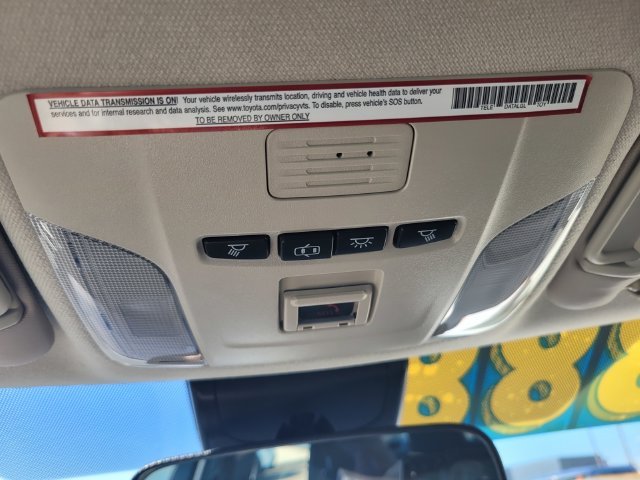 Used 2022 White Toyota LE image 22