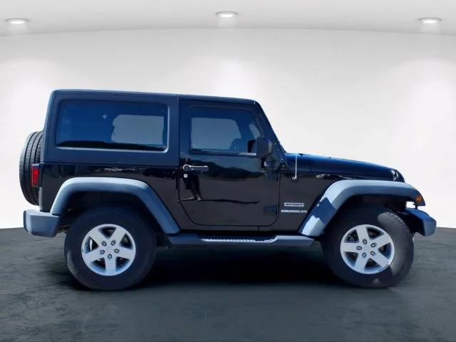 Used 2016 Black Jeep Sport image 5