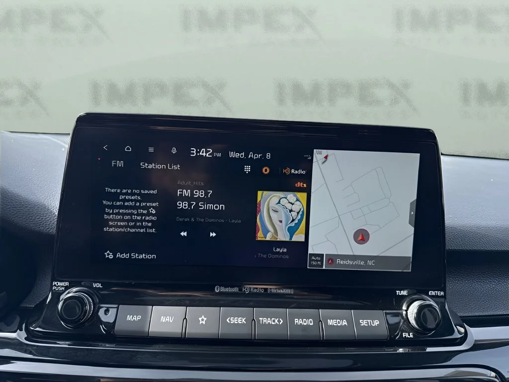 Used 2023  Kia EX image 20