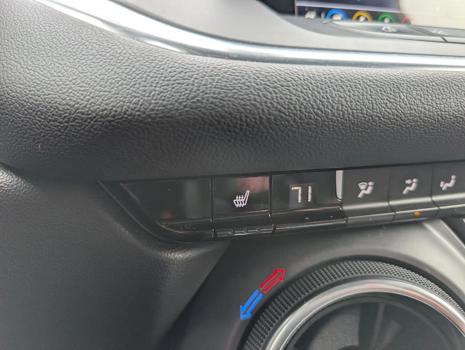 Used 2021 Silver Ice Metallic Chevrolet LT image 17