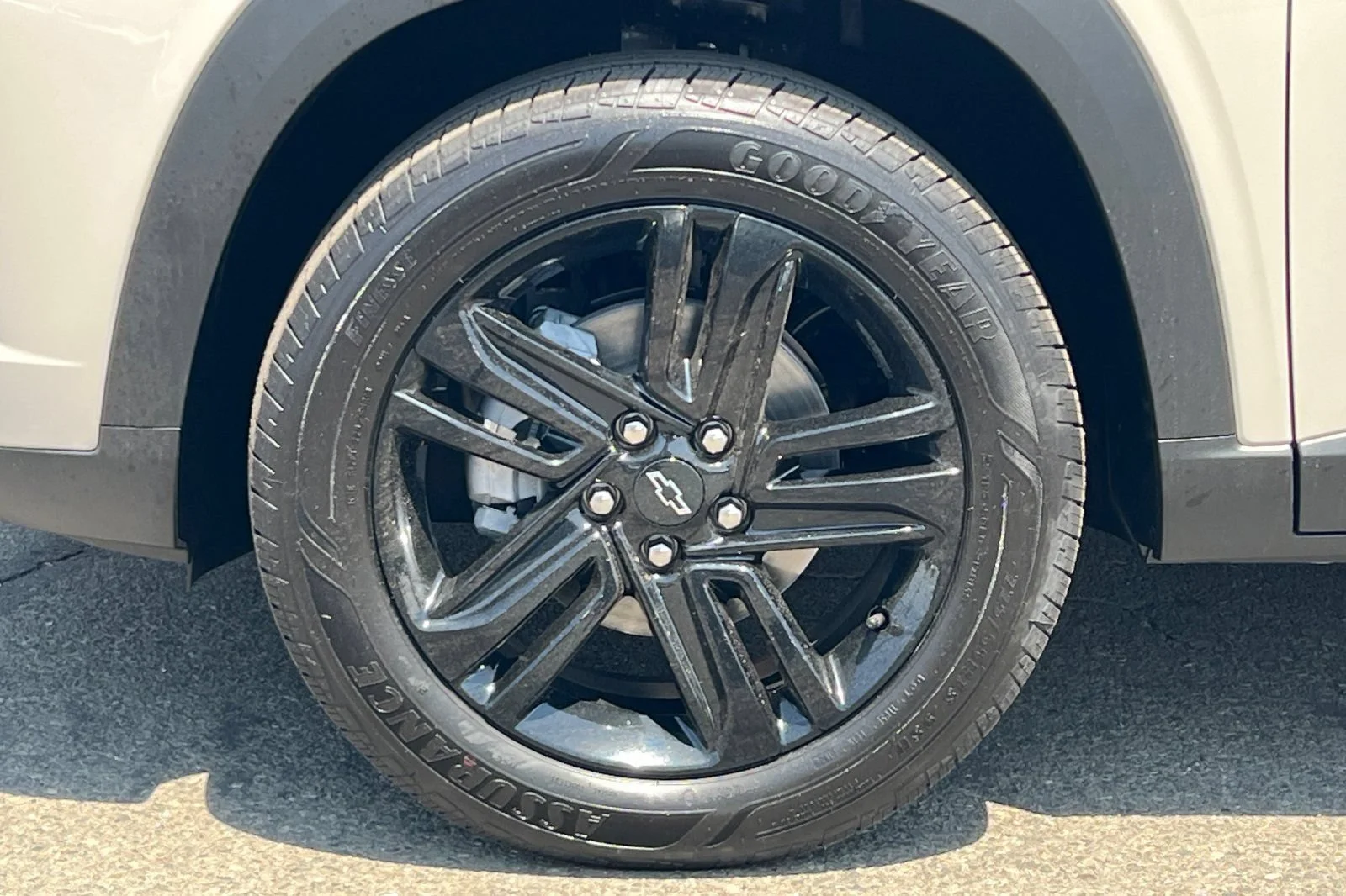 New 2026 White Sands Chevrolet ACTIV image 25