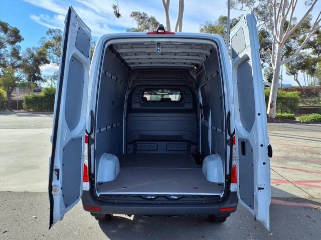 New 2026 Arctic White Mercedes-Benz Cargo 144 WB image 21