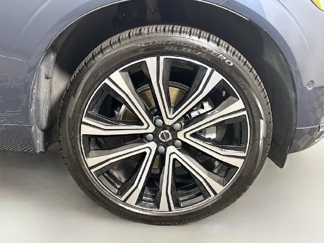 Used 2023 Denim Blue Metallic Volvo Ultimate Bright Theme image 28