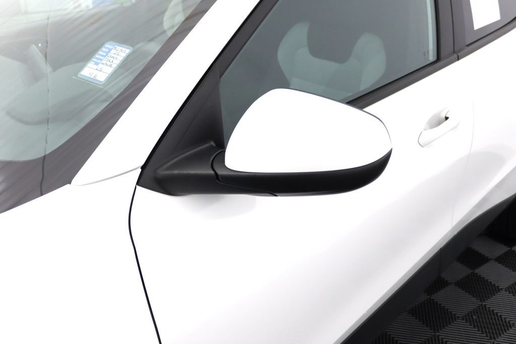 2025 Chevrolet Trax LS - Photo 11