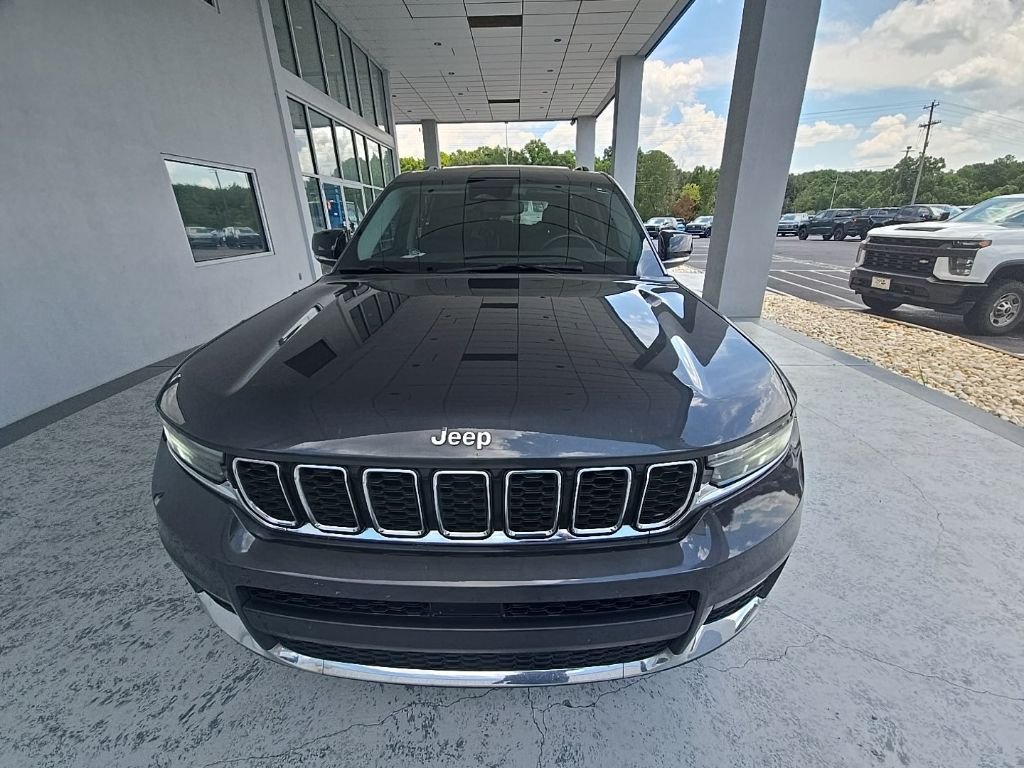 Used 2022 Gray Jeep Limited image 9