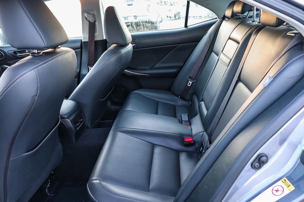 Used 2016 Gray Pearl Lexus 200t image 23