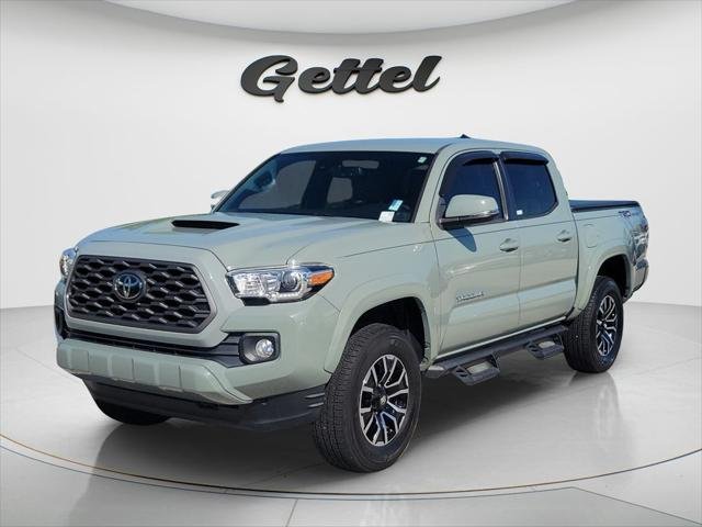 Certified Used 2022 LUNAR ROCK Toyota  image 1