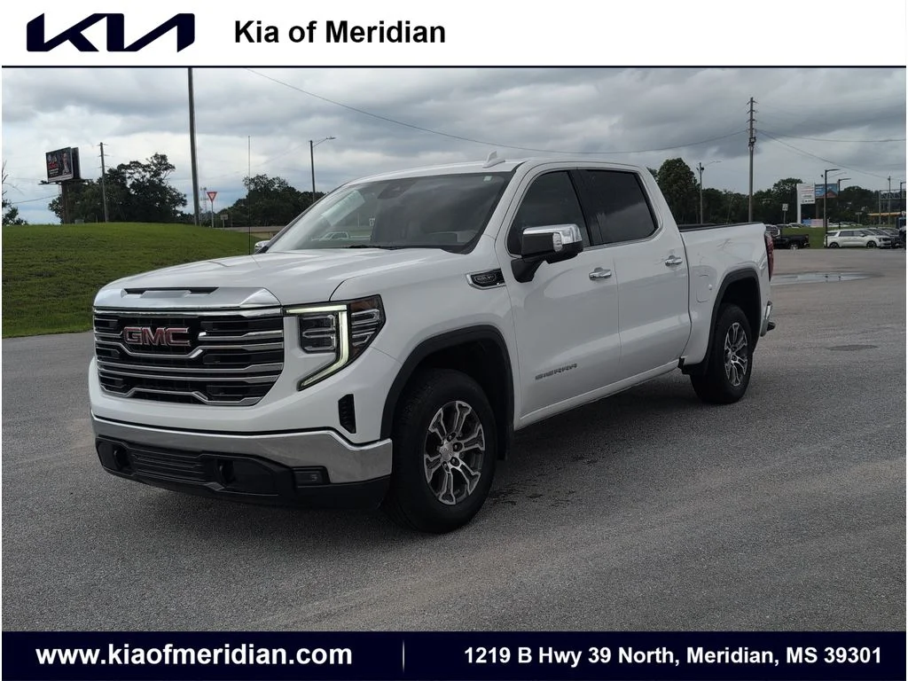2025 GMC Sierra 2WD Crew Cab Short Box SLT's photo