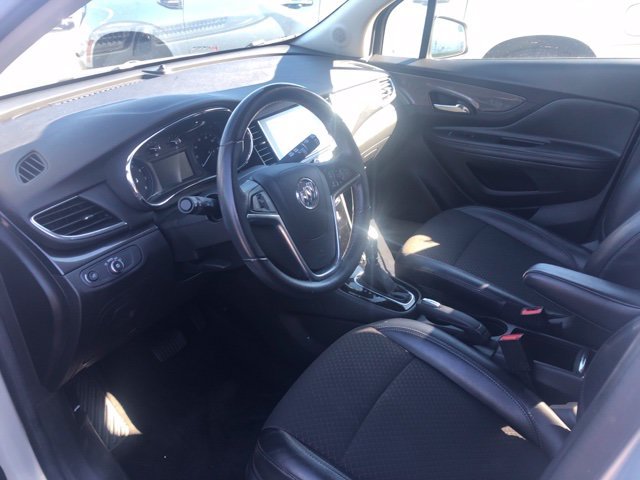 Used 2020 Silver Buick Preferred image 6