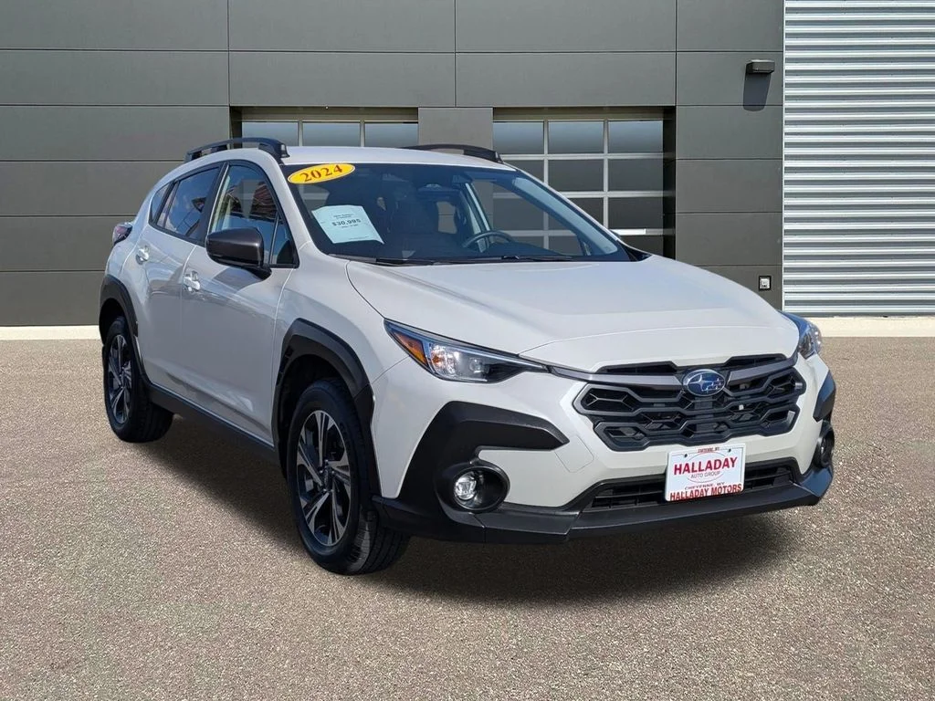 Used 2024 Crystal White Pearl Subaru Premium image 3