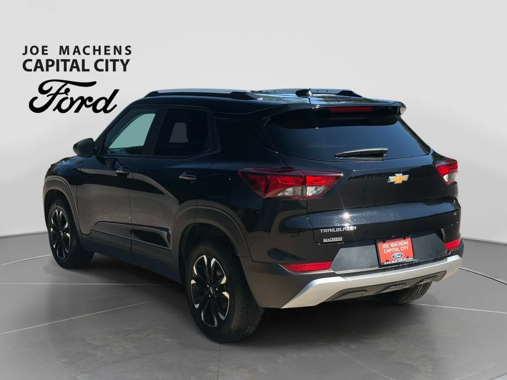 Used 2023 Black Chevrolet LT image 7