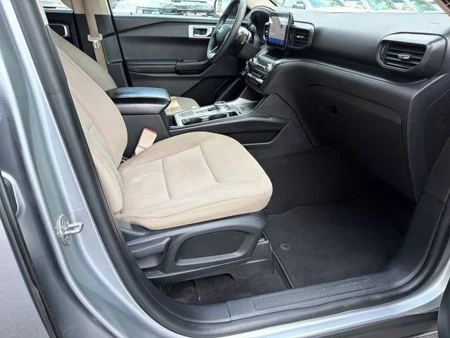 Used 2020 Silver Ford Base image 13