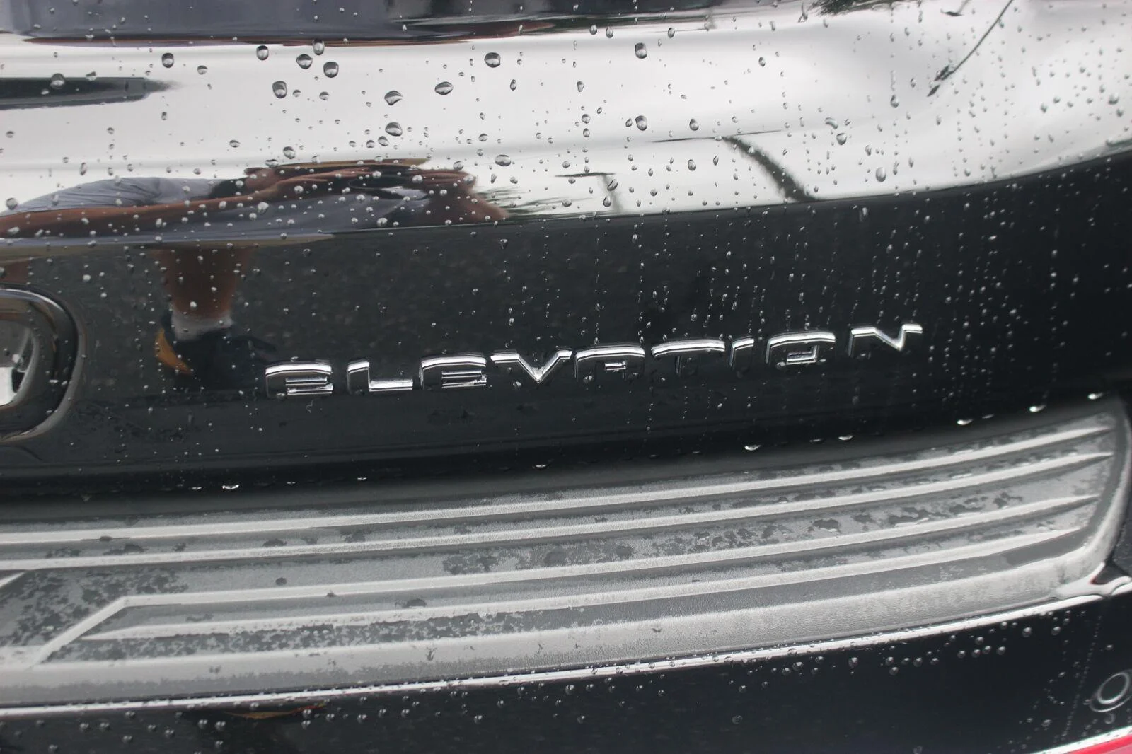 Used 2026 Onyx Black GMC Elevation image 12