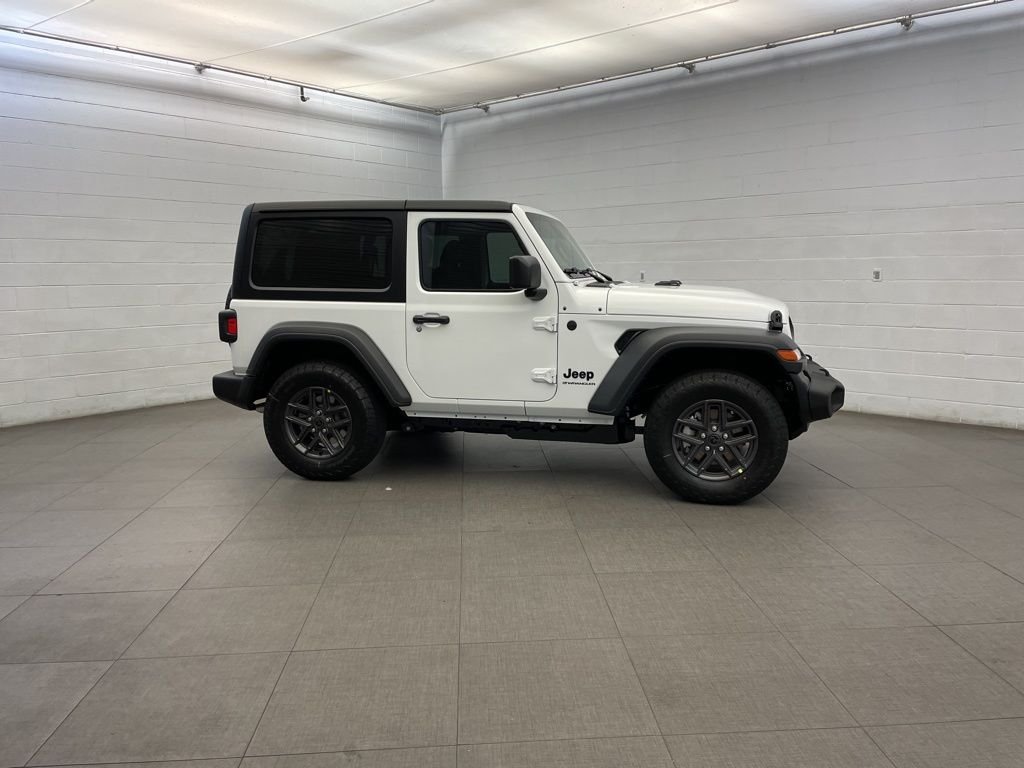 New 2026 Bright White Clear-Coat Exterior Paint Jeep Sport S image 2